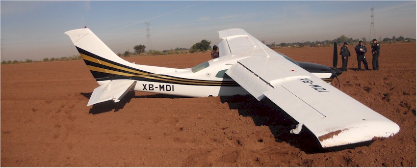 Se desploma avioneta en el Valle del Yaqui - Foto 1