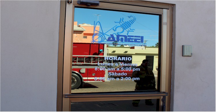 Puerta de acceso a empresa Ameei, Zacatecas 521 sur