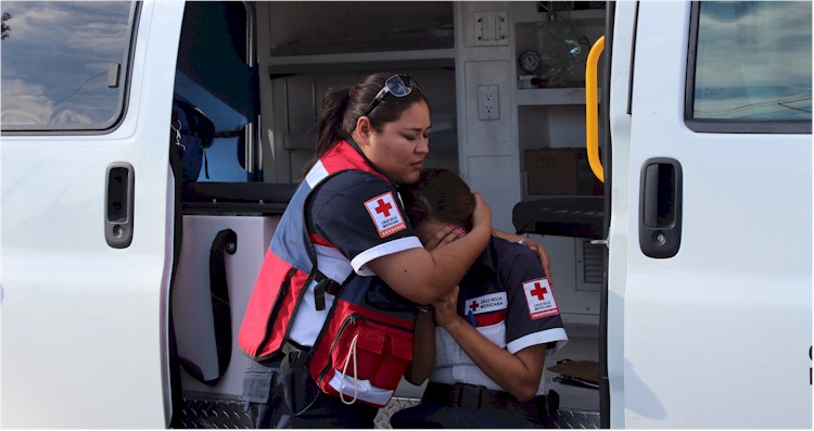 Colisión ambulancia Cruz Roja - Foto 5