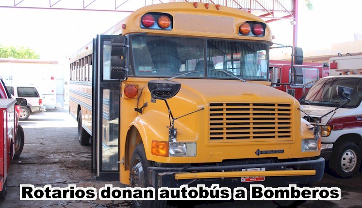 Rotarios donan autobús