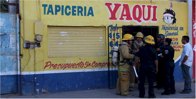 Conato de incendio en local comercial Tabasco / Galeana y Zaragoza - Foto 1